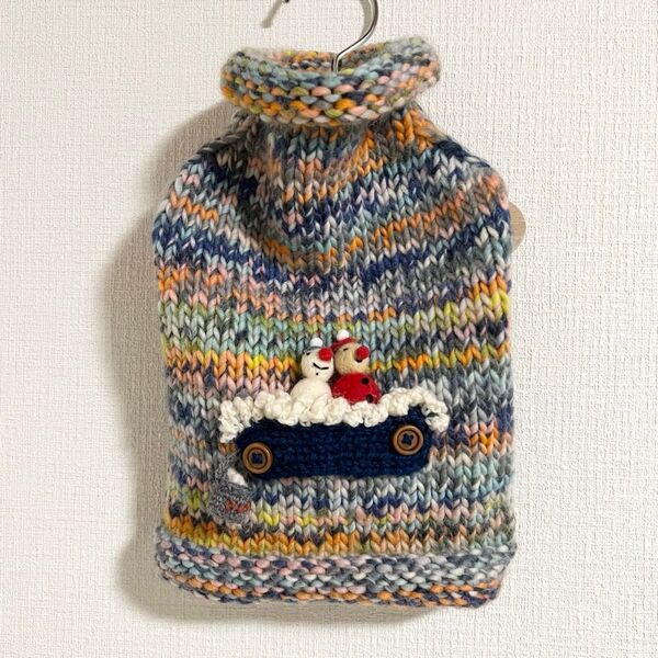 【ハンドメイド】ペット服セーター 雪だるまとこびと、ソリとバケツのデザイン 小型犬用 猫ちゃん用