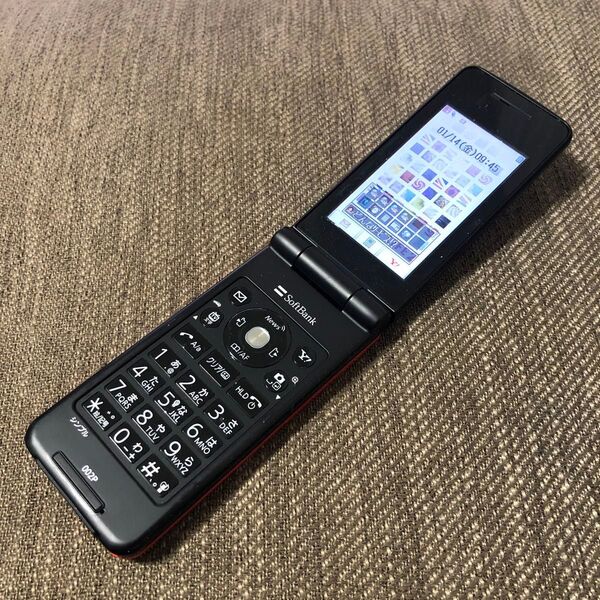 SoftBank ガラケー 002P