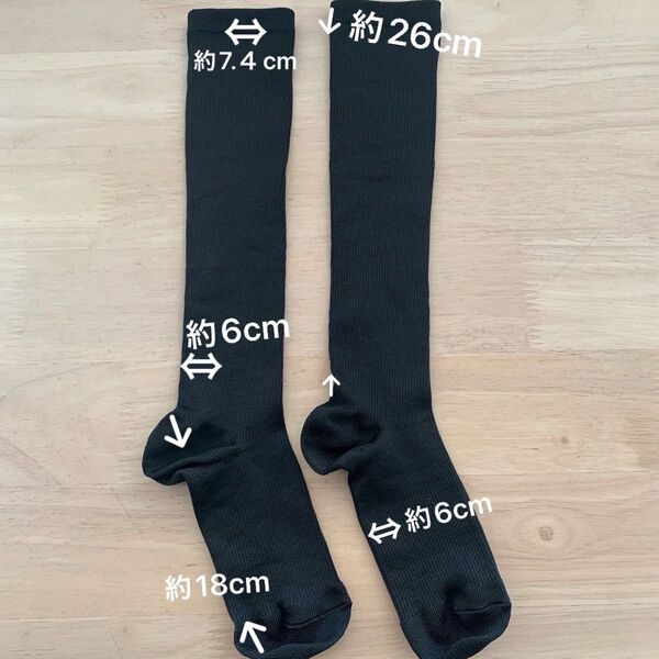 ハイソックス 靴下 ソックス 新品 未使用 小さめ サイズ不明 黒色 着圧ソックス