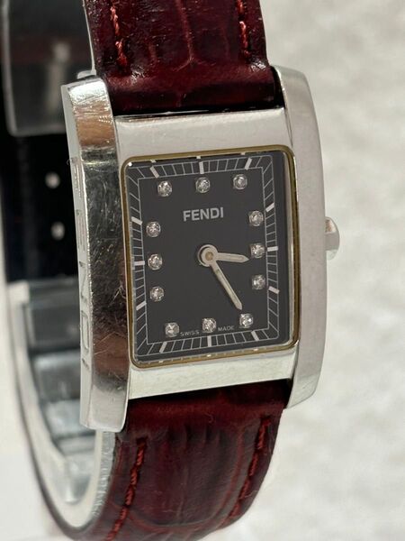 FENDI フェンディ クラシコ 12P ダイヤ クォーツ【7000L】純正尾錠 文字盤:ブラック【稼働品】レディースモデル