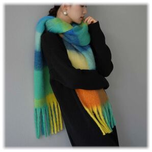 新品 マルチカラーチェック柄フラッフィーストール/ブルー lumier
