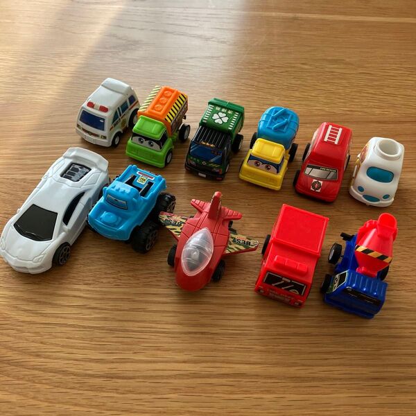 ミニカー 11個セット くるま
