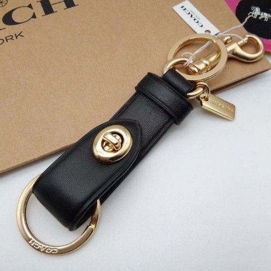 新品 COACH キーホルダー キーリング チャーム 黒