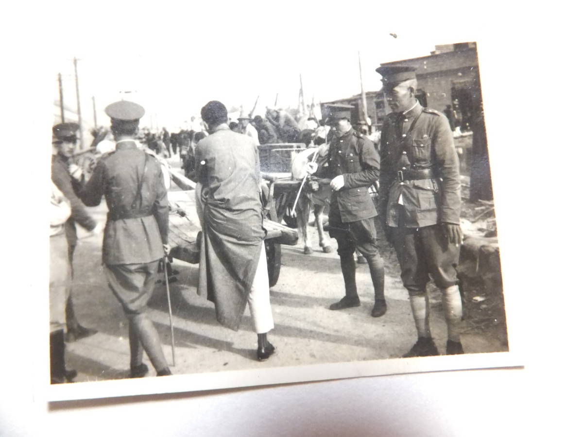 ☆ 古写真2枚中華民国「国民革命軍/検問中の将々」日本陸軍/栗林部隊