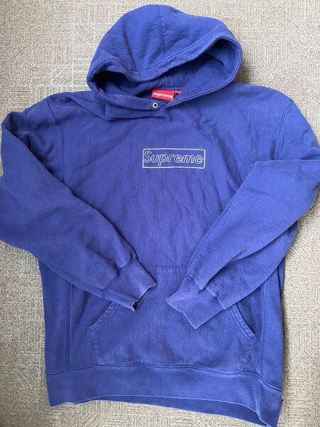 Supreme KAWS ChalkLogo Hooded Sweatshirt washed navy
