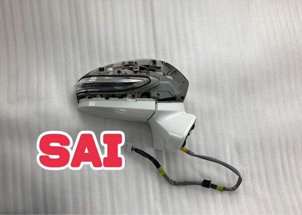 トヨタ SAI AZK10 右ドアミラー 070 電動格納