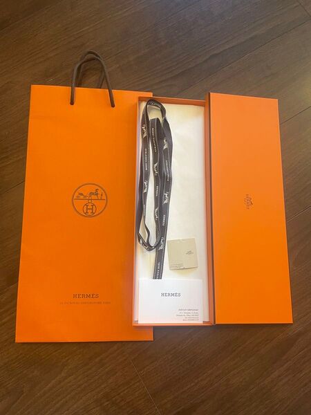 HERMES ギフトバッグと付属品