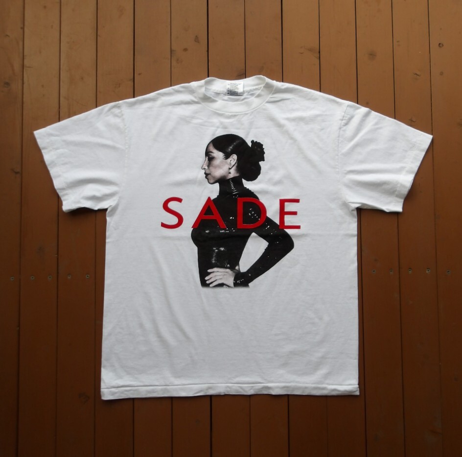 Yahoo!オークション -「sade tシャツ」の落札相場・落札価格 Yahoo!オークション -「sade tシャツ」の落札相場・落札価格