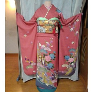 .. sleeve E, long kimono-like garment, double-woven obi, small articles set 