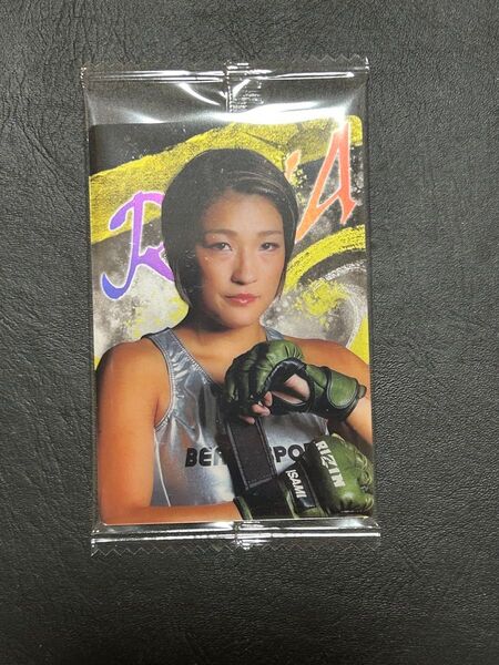 RIZINウエハース24 RENA