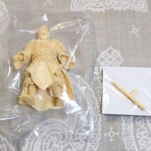 三国志 フィギュアコレクション第壱集 劉備玄徳 象牙色 内袋未開封 海洋堂 北陸製菓 NHK人形劇 川本喜八郎