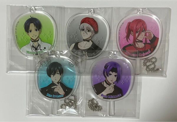 ブルーロック うちわ型アクリルプレートキーホルダー 潔世一 千切豹馬 凪誠士郎 御影玲王 糸師凛 5種セット