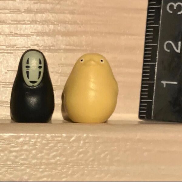 アンブレラマーカーにできるフィギュア 付属品1個付 カオナシ1個とオオトリ様1個
