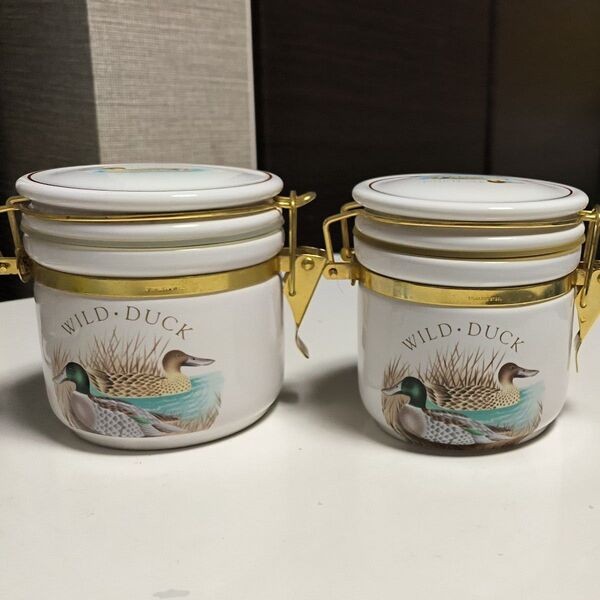WILD DUCK レトロなキャニスター 陶器製 密封容器2個セット