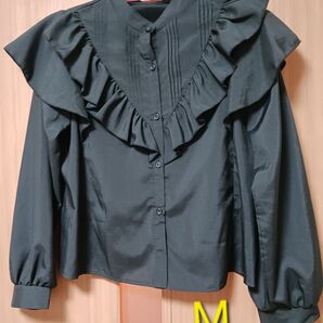 フリルブラウス M