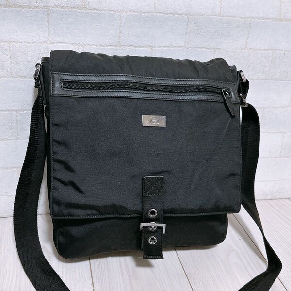 《美品》GUCCI(グッチ)ショルダーバッグ