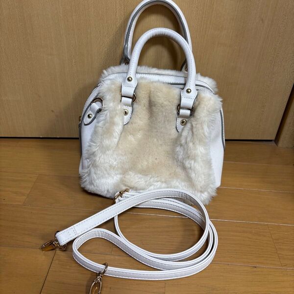 【美品】ダイアナ ショルダーバッグ 2way ボア ファーバッグ ボストン 2way ファー
