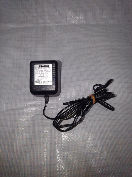 HITACHI ACアダプター PV-BM1 充電用アダプター 12.5V 400mA