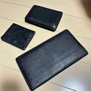 BVLGARIの長財布と名刺入れとコインケースの3点セット