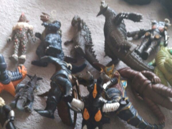 怪獣 ウルトラマン フィギュア