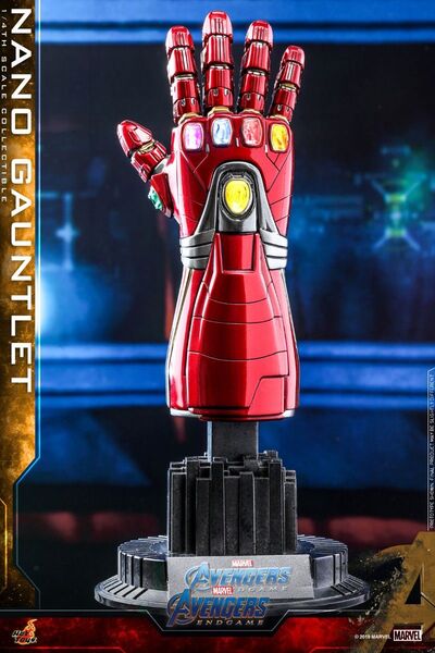 ホットトイズ 1/4スケールレプリカ ナノ・ガントレット アベンジャーズ