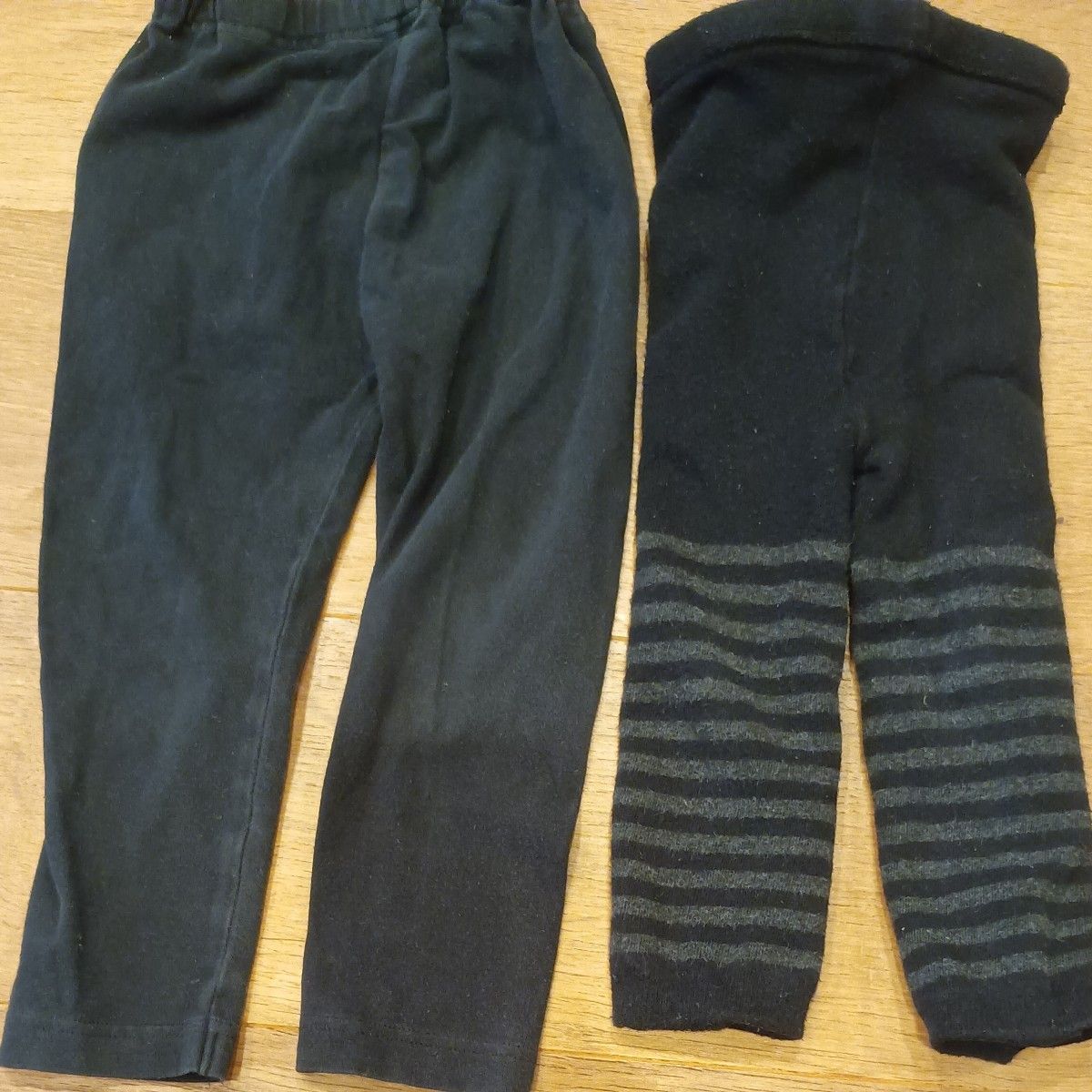 黒　レギンス　ユニクロ　90 リバーシブル　ボーダー　水玉　暖かい　厚手　2枚セット