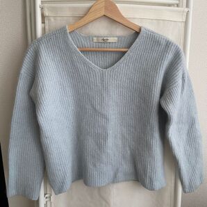 【美品】Another Edition ライトブルー Vネックニット