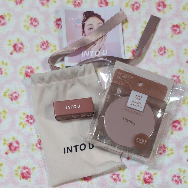 リリートーン フェイスパウダー 02 Plain Beige INTO U マットリップ&チーク EM05 ポーチ付き