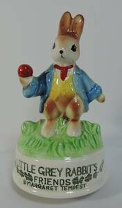 *22H#LITTLE GREY RABBIT'S little * gray * rabbit ceramics made music box #KENRICK