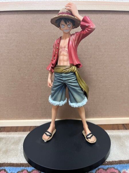 ワンピース フィギュア ONE PIECE ルフィ