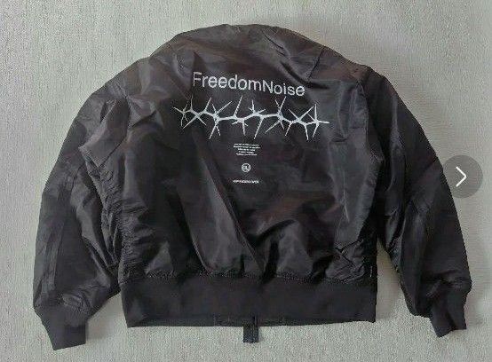 GU × UNDERCOVER MA-1 FreedomNoise 黒色 М