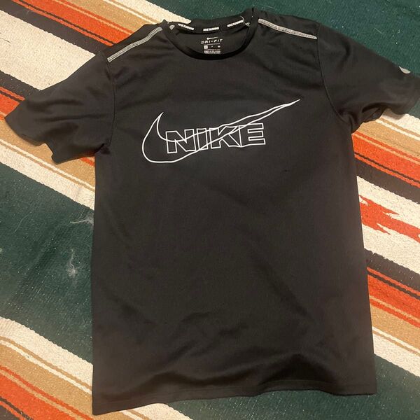 Tシャツ NIKE ブラック アウトドア