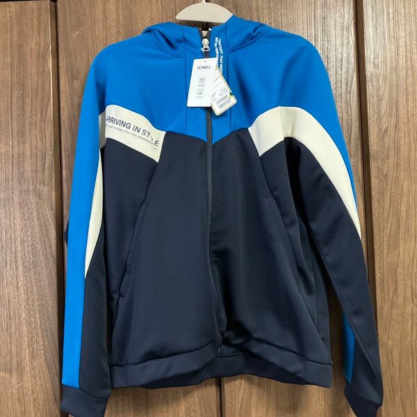 新品 IGNIO パーカー
