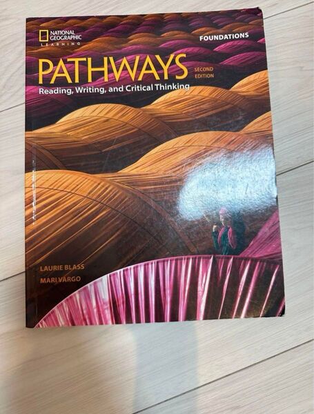 Pathways 大学 英語 教科書
