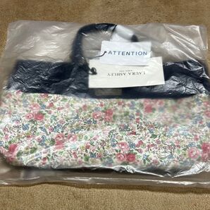 【数量限定】ローラアシュレイ紀ノ国屋コラボポータブルポーチ