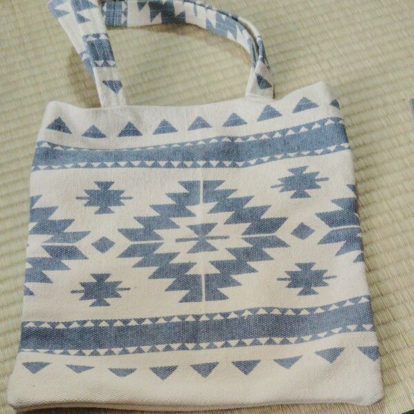 ハンドメイド トートバッグ 厚地