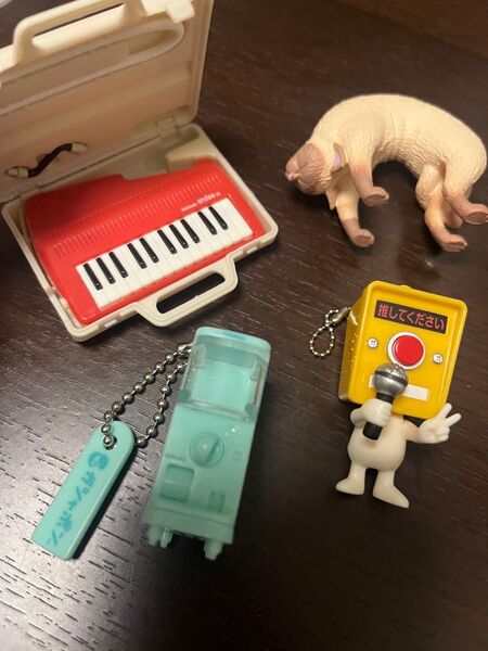 ガチャ ガチャポンステーション 猫ブリッジ ボタン押し君 電子ピアノ ミニチュア