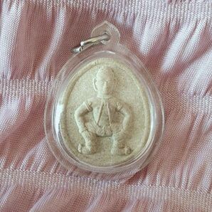 秘仏 希少 不思議(魔法)の力を持つ 入手困難 プラクルアン ビジネス運、愛情深く、慈悲深い上司に恵まれる 金運、昇進、給料アップ