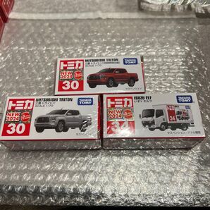 トミカ 2024年10月新車 初回含む 新車シール 3台セット