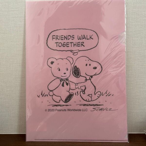 ファミリア スヌーピー 70周年コラボ クリアファイル SNOOPY