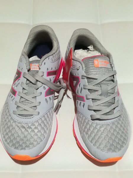 NB ニューバランス ランニングシューズ 新品 23.0