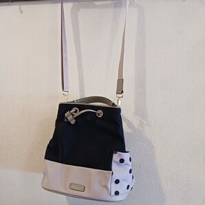 ショルダーバッグ ナイロン