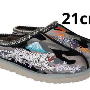 Palace UGG Tasman Slipper Burnt Camo 黒