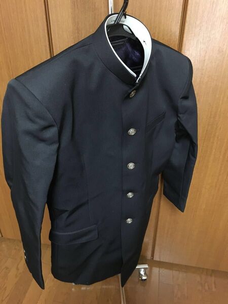 学生服