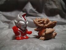 ウルトラマンダイナ②25-2ガチャ系　ソフビ人形 怪獣ネオダランビア+ストロングタイプ　セット　1998年「検 指人形_画像2