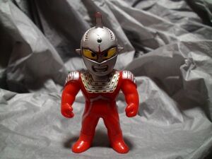 ウルトラセブンb20-1バンダイ 怪獣 SDウルトラセブン ソフビ 人形 1994年