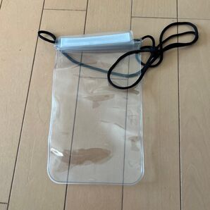 スマホ防水ホルダー 防水カバー 貴重品ホルダー 防水ケース