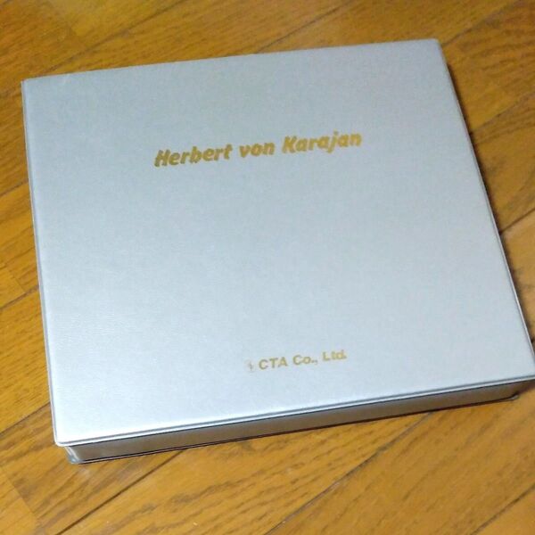 ヘルベルト・フォン・カラヤン 純金CD