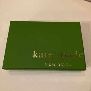Kate Spade NEW YORK ギフトボックス