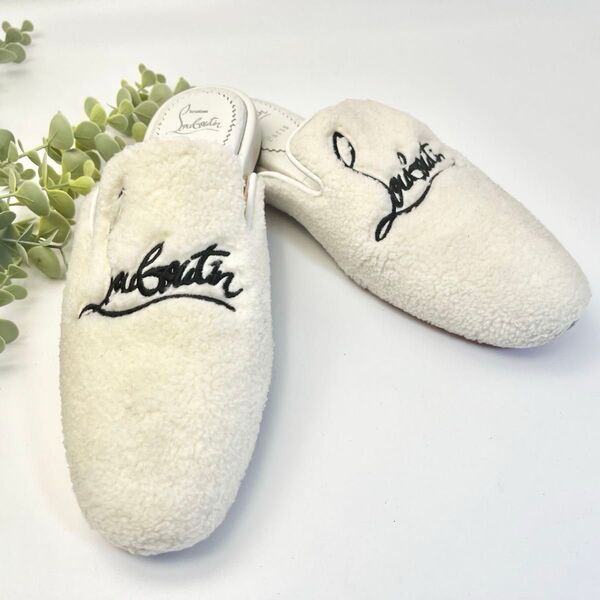 【美品】クリスチャンルブタン Navy Coolito Donna Flat サンダル ボア ロゴ ユニセックス